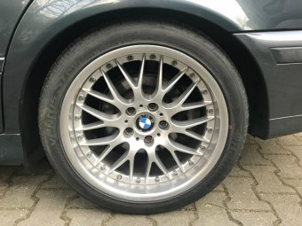 BMW Styling 42 Felge in 9x18 ET 24 mit Hankook Ventus S1 Evo 2 Reifen in 265/35/18 montiert hinten Hier auf einem 5er BMW E39 540i (Limousine) Details zum Fahrzeug / Besitzer