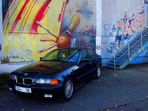 BMW 318i Limousine Diamantschwarz - 3er BMW - E36