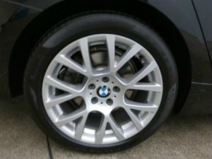 BMW Doppelspeiche 238 Felge in 9.5x19 ET 39 mit Pirelli P Zero Reifen in 275/40/19 montiert hinten Hier auf einem 5er BMW F07 530d (Gran Turismo) Details zum Fahrzeug / Besitzer
