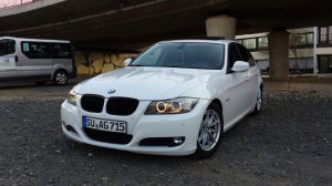 E90 LCI 320i alpinweiss III - 3er BMW - E90 / E91 / E92 / E93 E90 LCI 320i alpinweiss III - 3er BMW - E90 / E91 / E92 / E93