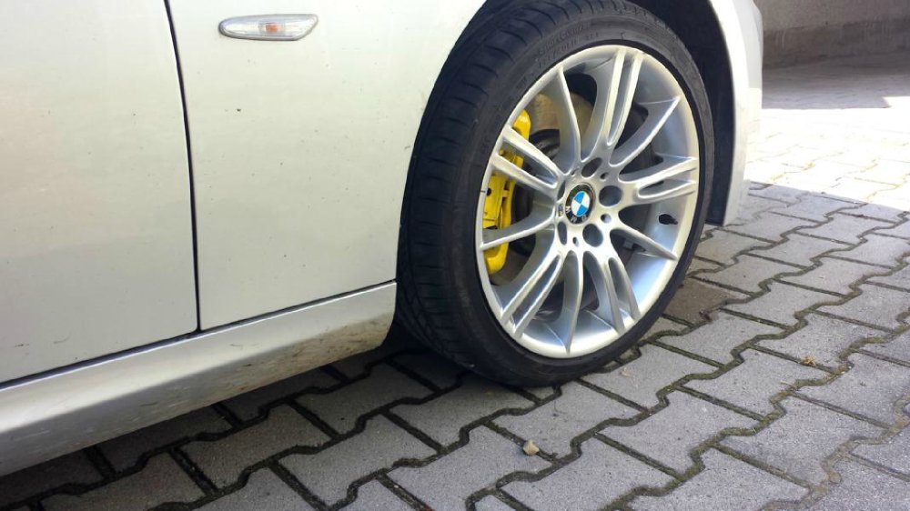 BMW E92 335i xDrive - 3er BMW - E90 / E91 / E92 / E93