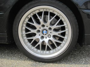 BMW Styling 42 Felge in 8x18 ET 20 mit Michelin Pilot Sport 3 Reifen in 235/40/18 montiert vorn Hier auf einem 5er BMW E39 530i (Limousine) Details zum Fahrzeug / Besitzer