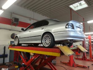 e 39, aktiksilber, Vollleder grau, 523i, Schaltget - 5er BMW - E39 e 39, aktiksilber, Vollleder grau, 523i, Schaltget - 5er BMW - E39