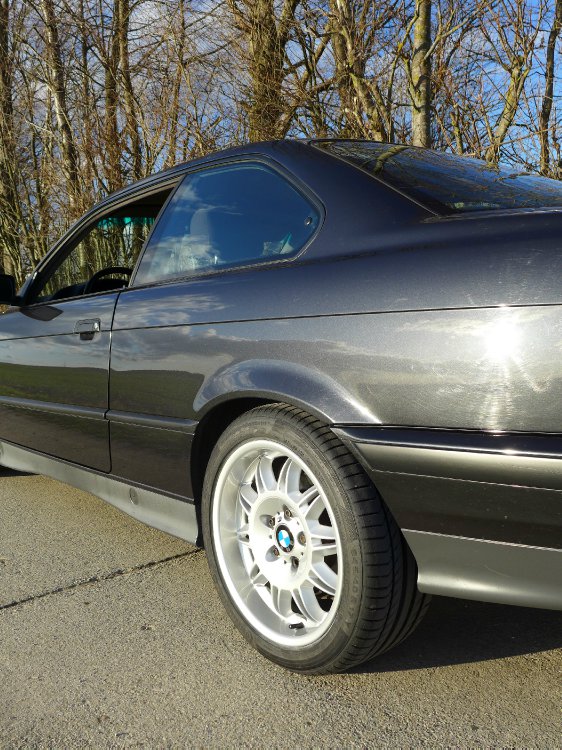 E36 320iA Coupe - 3er BMW - E36