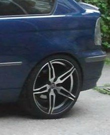 Barracuda Starzz Felge in 9.5x19 ET 33 mit Bridgestone S001 Reifen in 265/30/19 montiert hinten mit 5 mm Spurplatten und mit folgenden Nacharbeiten am Radlauf: Kanten gebrdelt Hier auf einem 3er BMW E46 325ti (Compact) Details zum Fahrzeug / Besitzer