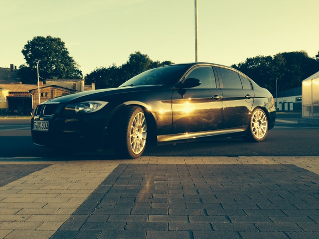 E90, 320dA Limousine - 3er BMW - E90 / E91 / E92 / E93