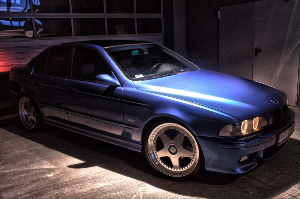 BMW E39 525i - MONTECARLO BLUE - 5er BMW - E39