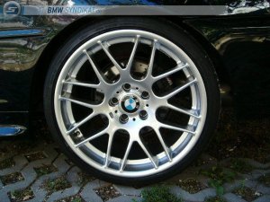 BMW M3 CSL Felge in 9.5x19 ET 27 mit Bridgestone RFT Reifen in 255/30/19 montiert hinten mit folgenden Nacharbeiten am Radlauf: massive Aufweitung Hier auf einem 3er BMW E46 325i (Cabrio) Details zum Fahrzeug / Besitzer