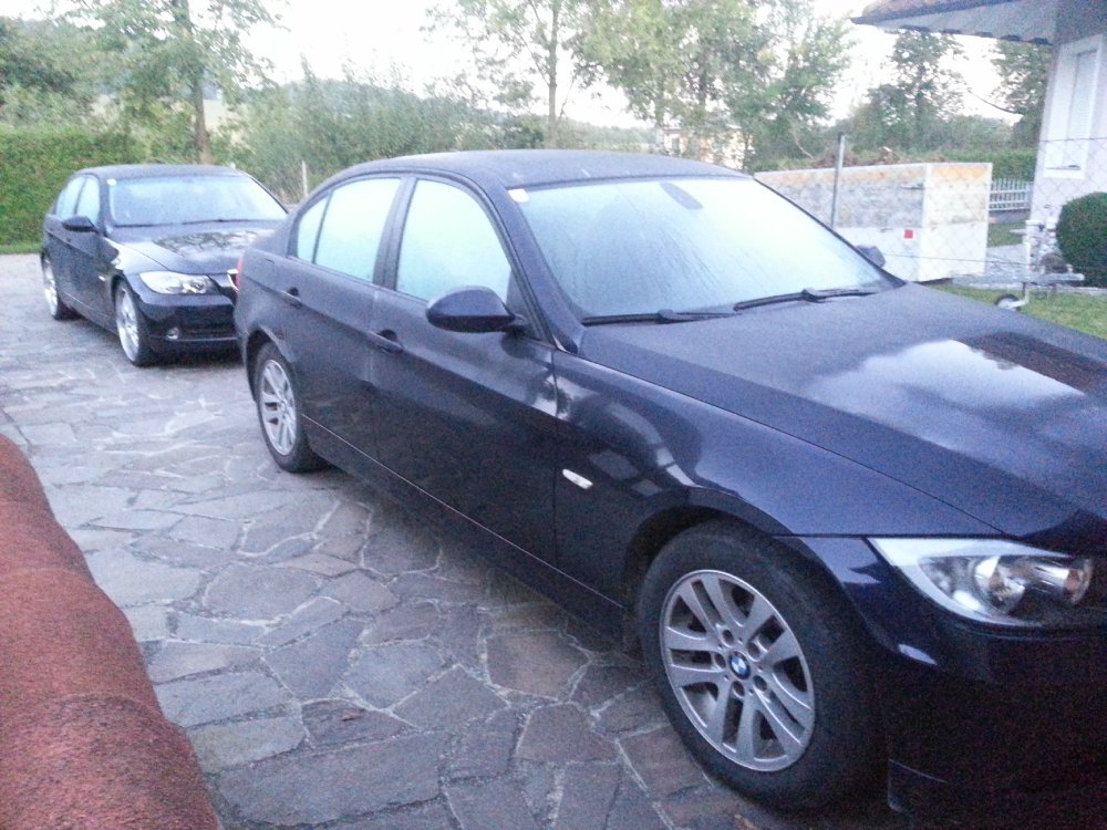 BMW E90 318i Monacoblau - 3er BMW - E90 / E91 / E92 / E93