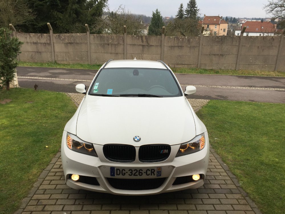 BMW 320d E91 Touring - 3er BMW - E90 / E91 / E92 / E93