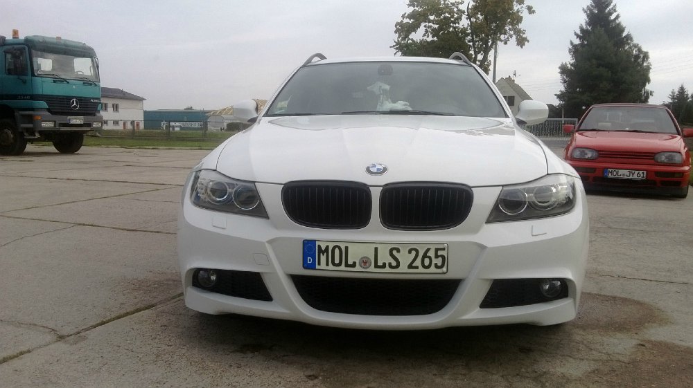 BMW E91 318i M-Paket in Wei - 3er BMW - E90 / E91 / E92 / E93