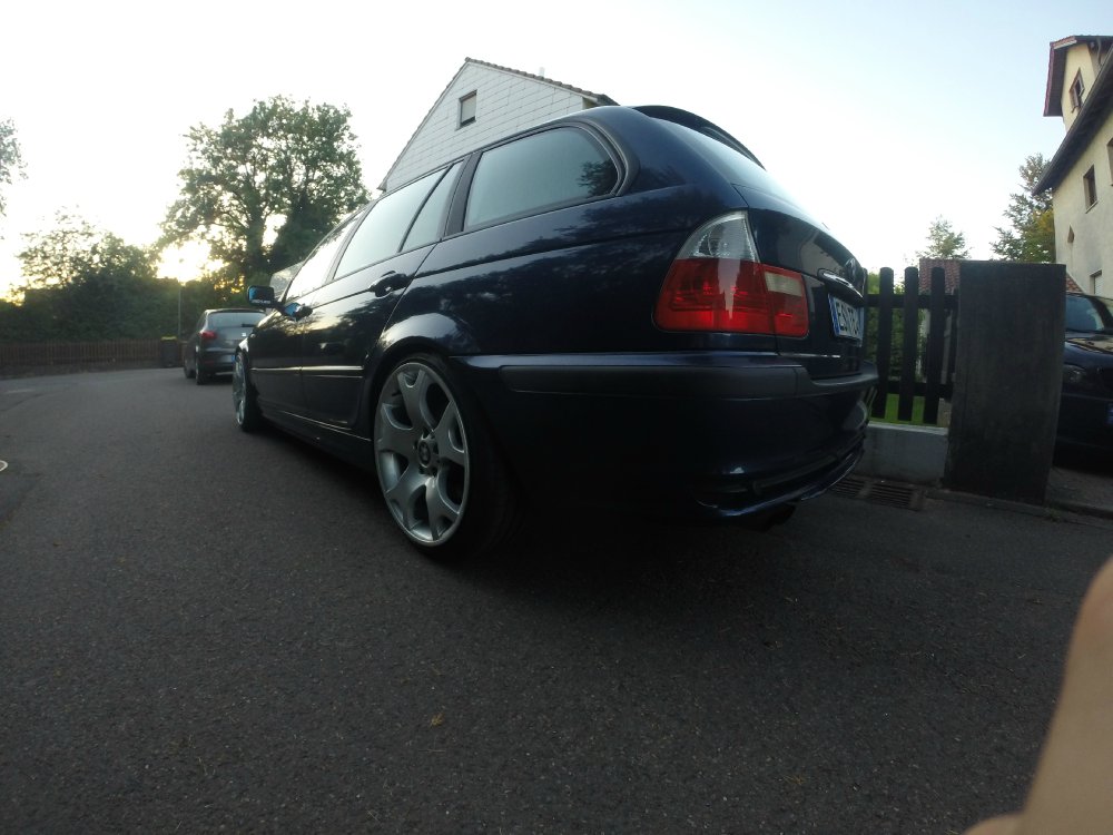 Blauer 320i Bigfoot. - 3er BMW - E46