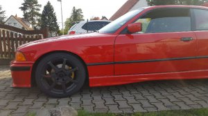 Dotz Jarama Felge in 8x17 ET 35 mit Uniroyal RainSport 3 XL Reifen in 215/45/17 montiert vorn Hier auf einem 3er BMW E36 318is (Coupe) Details zum Fahrzeug / Besitzer
