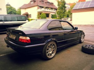 E36 Coupe (Montrealblau) - 3er BMW - E36 E36 Coupe (Montrealblau) - 3er BMW - E36