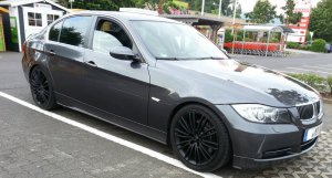 Carbo's BMW E90 330i - 3er BMW - E90 / E91 / E92 / E93 Carbo's BMW E90 330i - 3er BMW - E90 / E91 / E92 / E93