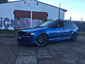 Estorilblauer Traum-Touring (Upd. Styling 313) - 3er BMW - E46