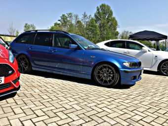 Estorilblauer Traum-Touring (Upd. Styling 313) - 3er BMW - E46