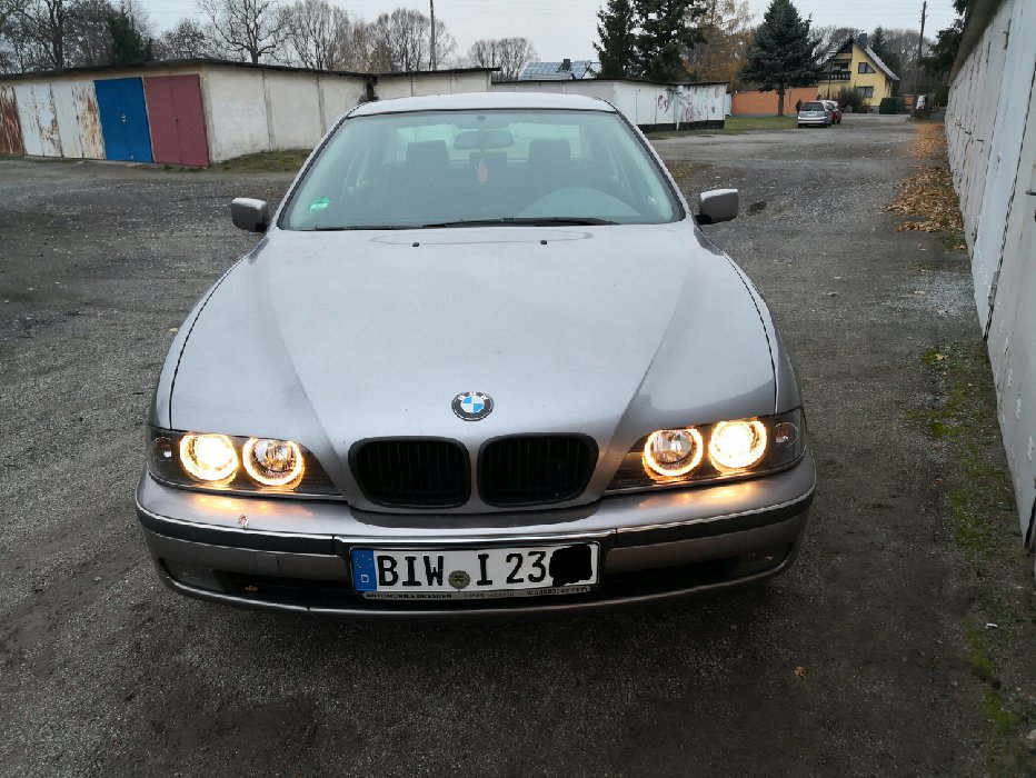 E39, 523i - 5er BMW - E39