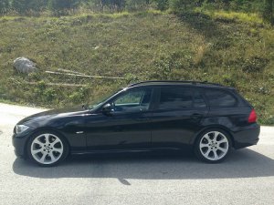 320d E91 LCI Saphirschwarz - 3er BMW - E90 / E91 / E92 / E93