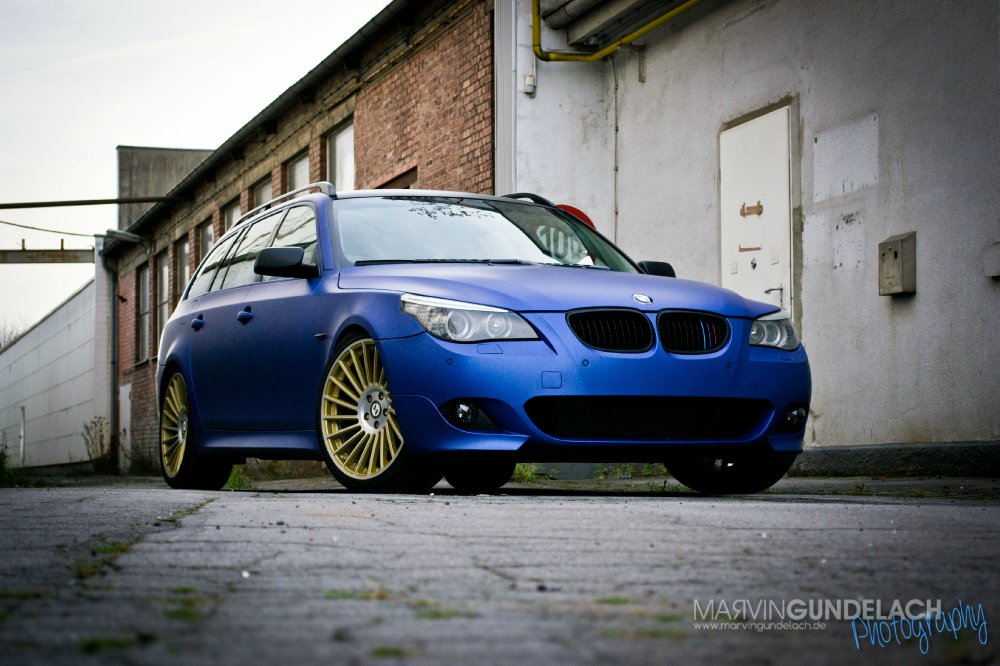 E61 brilliant blue matt metallic - 5er BMW - E60 / E61