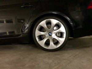 BMW Ellipsoid Felge in 9x19 ET 14 mit Hankook  Reifen in 265/30/19 montiert hinten mit 11 mm Spurplatten Hier auf einem 5er BMW E61 520d (Touring) Details zum Fahrzeug / Besitzer
