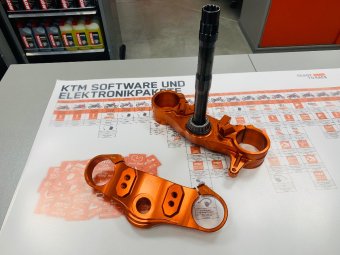 Unsere KTM  /  1290 Super Duke R Akrapovic - Fremdfabrikate