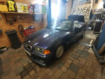 BMW E36 318i Cabrio Erstauto - 3er BMW - E36 BMW E36 318i Cabrio Erstauto - 3er BMW - E36