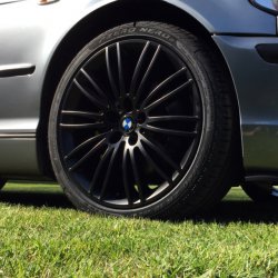 Rondell 0049 Schwarz Felge in 8x18 ET 45 mit Pirelli PZero Nero GT Reifen in 225/40/18 montiert vorn Hier auf einem 3er BMW E46 320d (Touring) Details zum Fahrzeug / Besitzer