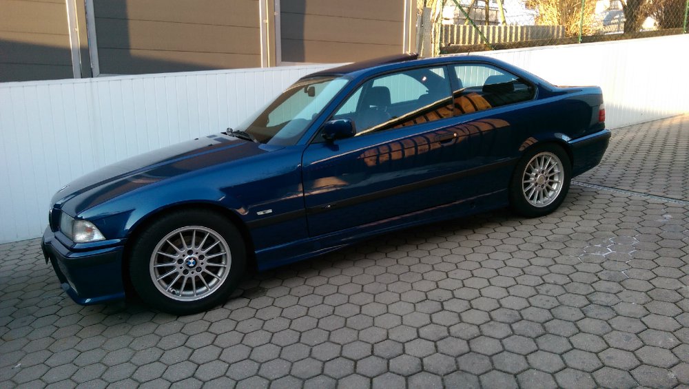 BMW 323i Coupe Avusblau Metallic M-Paket - 3er BMW - E36