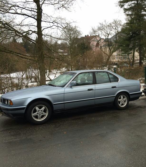 E34, 520i Limousine - 5er BMW - E34