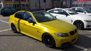 E90 M4 Bitter Yellow Satin - 3er BMW - E90 / E91 / E92 / E93