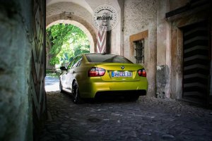 E90 M4 Bitter Yellow Satin - 3er BMW - E90 / E91 / E92 / E93