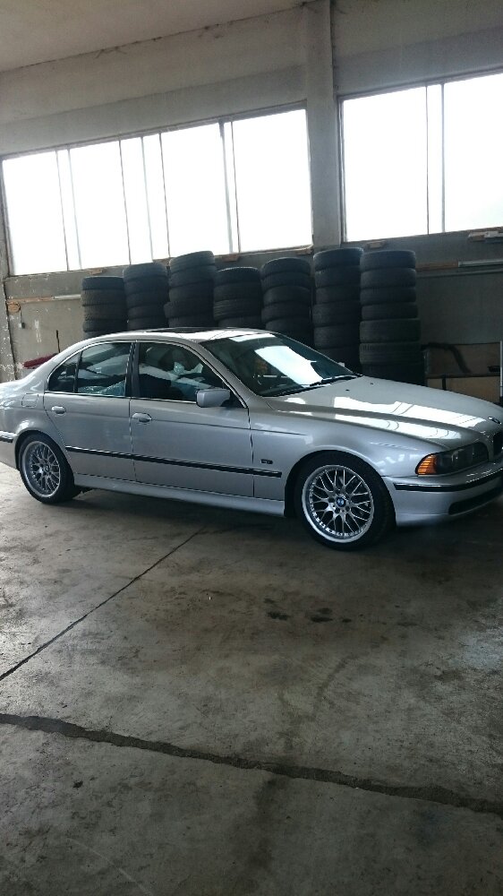 E39 Bj 1999 - 5er BMW - E39
