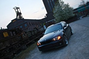 Black & Yellow - 1er BMW - E81 / E82 / E87 / E88 Black & Yellow - 1er BMW - E81 / E82 / E87 / E88