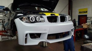 Black & Yellow - 1er BMW - E81 / E82 / E87 / E88 Black & Yellow - 1er BMW - E81 / E82 / E87 / E88