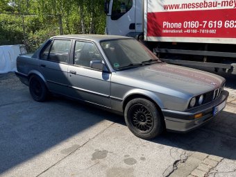 E30 318i Lachssilber - 3er BMW - E30