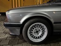 E30 318i Lachssilber - 3er BMW - E30 - 010.jpg