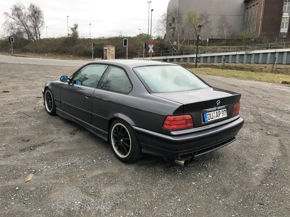 E36 Coupe 320i Fjordgrau - 3er BMW - E36