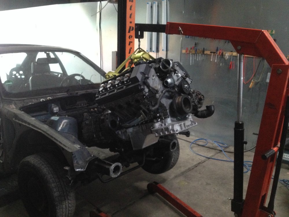 E36 Compact 4,4l V8 Umbau ohne Alpinateile - 3er BMW - E36