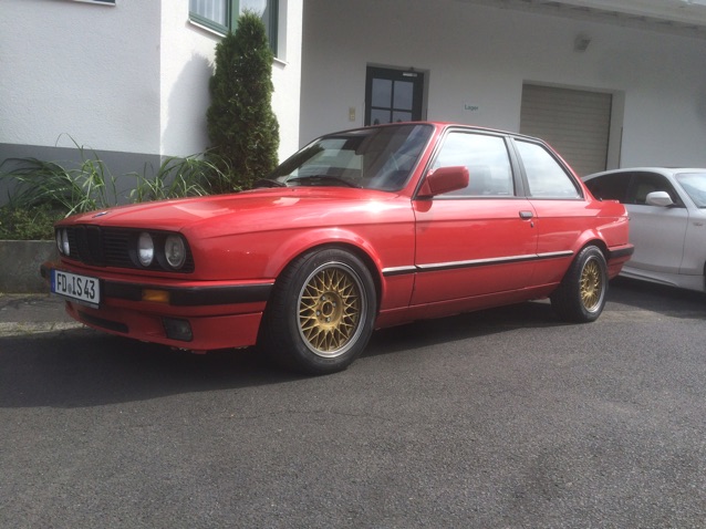 318is - 3er BMW - E30