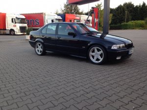 E36 320i E36•LEGEND'S Black Pearl - 3er BMW - E36 E36 320i E36•LEGEND'S Black Pearl - 3er BMW - E36