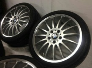 BMW  Felge in 8.5x18 ET 40 mit Continental  Reifen in 225/40/18 montiert vorn Hier auf einem 3er BMW E46 316i (Limousine) Details zum Fahrzeug / Besitzer