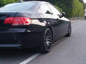 BMW 330i e92 - 3er BMW - E90 / E91 / E92 / E93