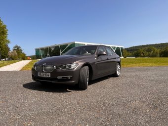 BMW F30 320d Limousine Modern Line - 3er BMW - F30 / F31 / F34 / F80 BMW F30 320d Limousine Modern Line - 3er BMW - F30 / F31 / F34 / F80