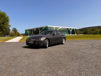 BMW F30 320d Limousine Modern Line - 3er BMW - F30 / F31 / F34 / F80 BMW F30 320d Limousine Modern Line - 3er BMW - F30 / F31 / F34 / F80