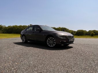 BMW F30 320d Limousine Modern Line - 3er BMW - F30 / F31 / F34 / F80