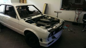 E30 320i - 3er BMW - E30