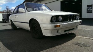 E30 320i - 3er BMW - E30
