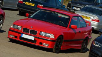 318is E36 Coup Hellrot Class-II-Optik - 3er BMW - E36