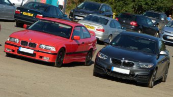 318is E36 Coup Hellrot Class-II-Optik - 3er BMW - E36